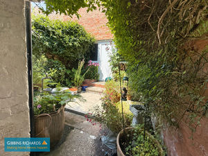 Photo 13- click for photo gallery